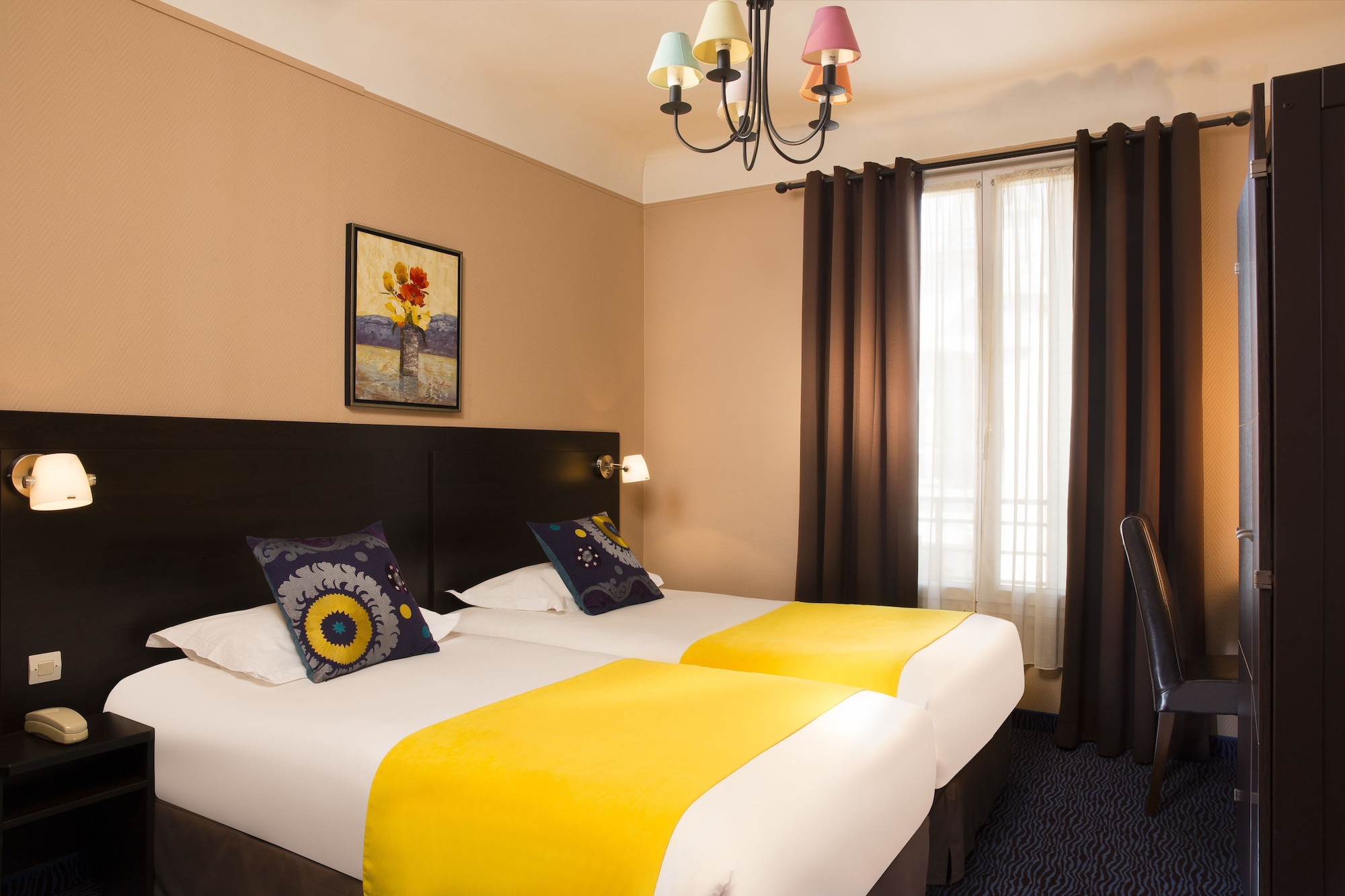 TRADITIONAL, TWIN BEDS