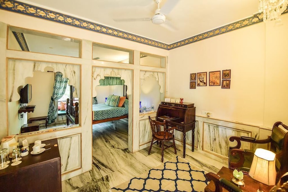Udai Kothi 51/69