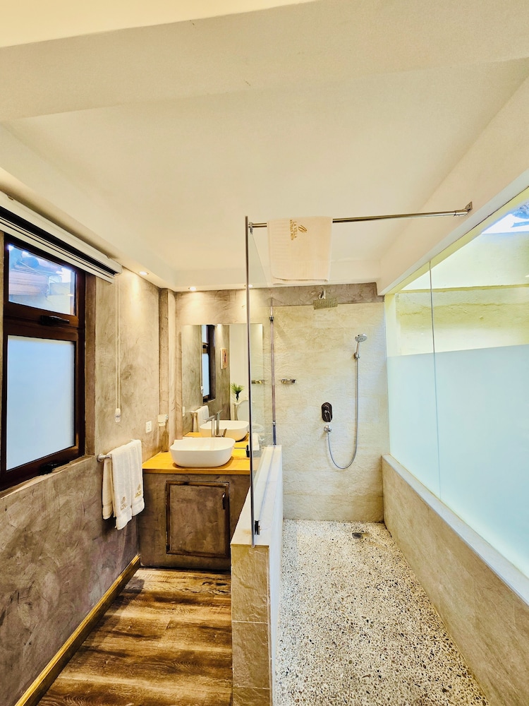 La Villa Boutique Hotel 39/69