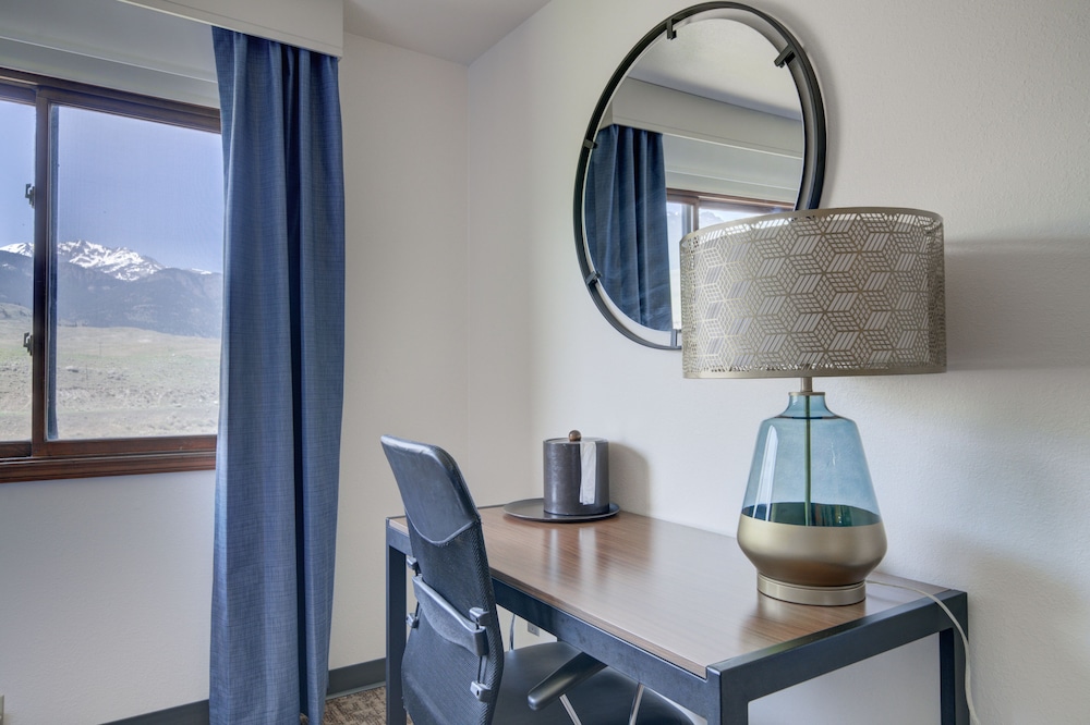 Ridgeline Hotel at Yellowstone, an Ascend Collection Hotel 26/59