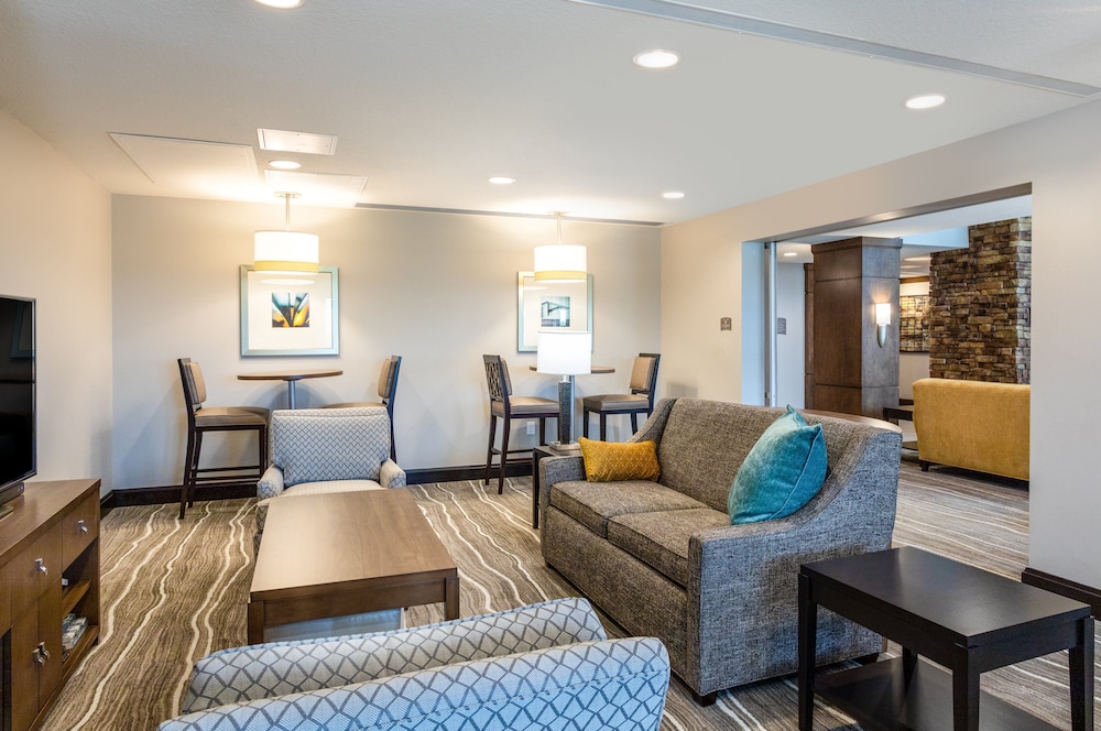 Staybridge Suites Fort Lauderdale Airport - West 30/53