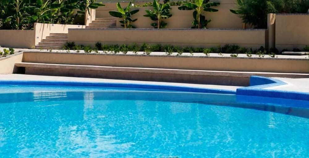 Mare Dei Suites 8/73