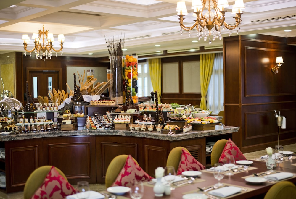Warwick Doha Hotel 46/59