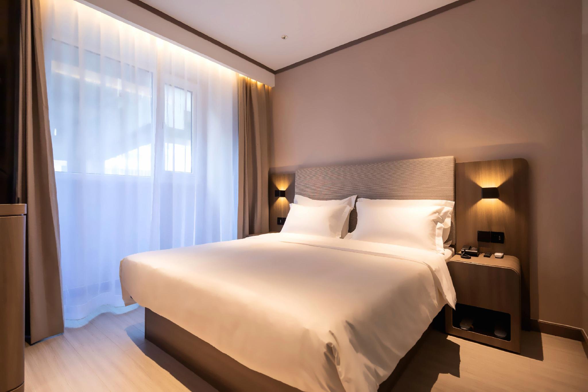 Room, Queen Bed