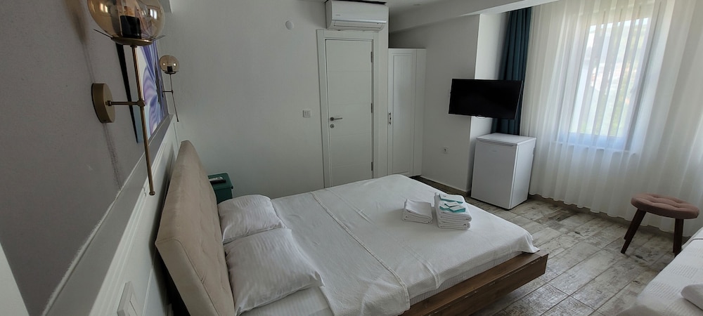Tenes Otel 11/41