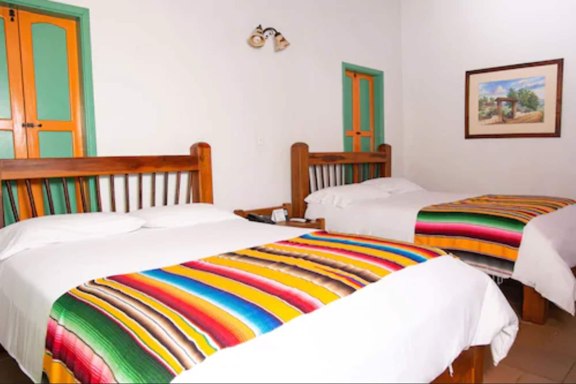 Country, 2 Queen Beds، Termales Del Otono 8/10