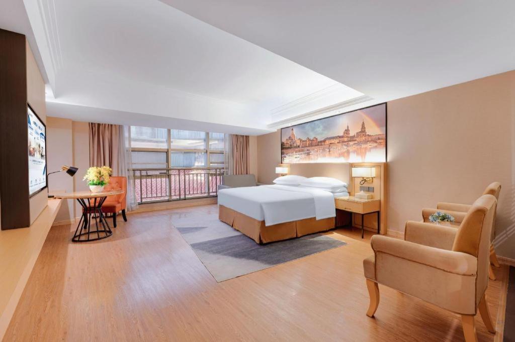 Vienna International Hotel (Nanning East Railway Station) 26/50