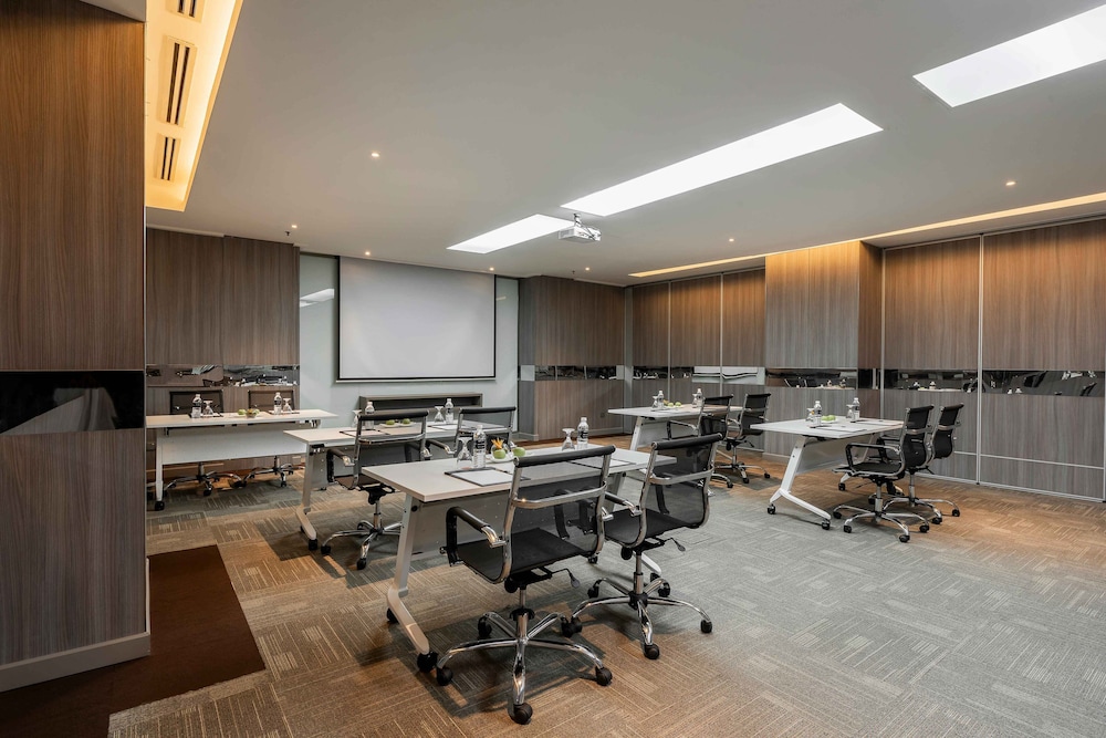 Melia Kuala Lumpur 40/50
