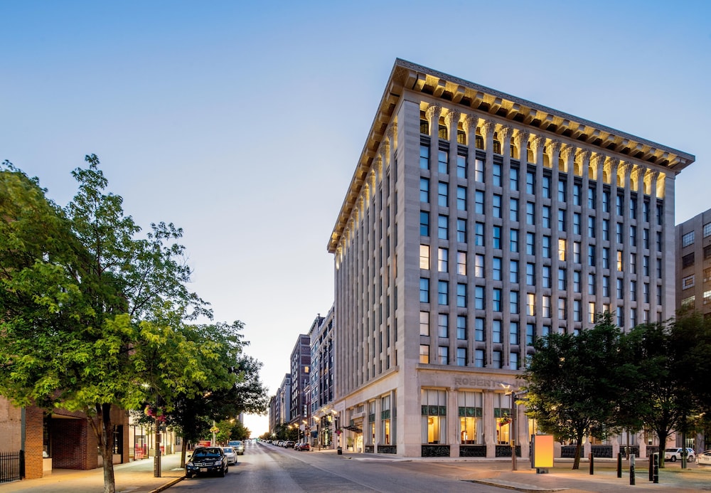 The Last Hotel St Louis 4/70