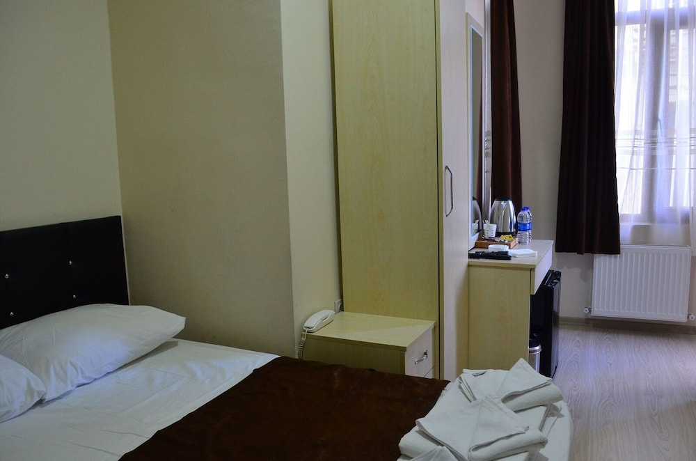 Addressuiteshotel 11/27