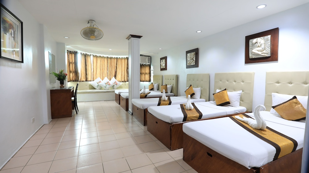 Loreland Farm Resort 45/66