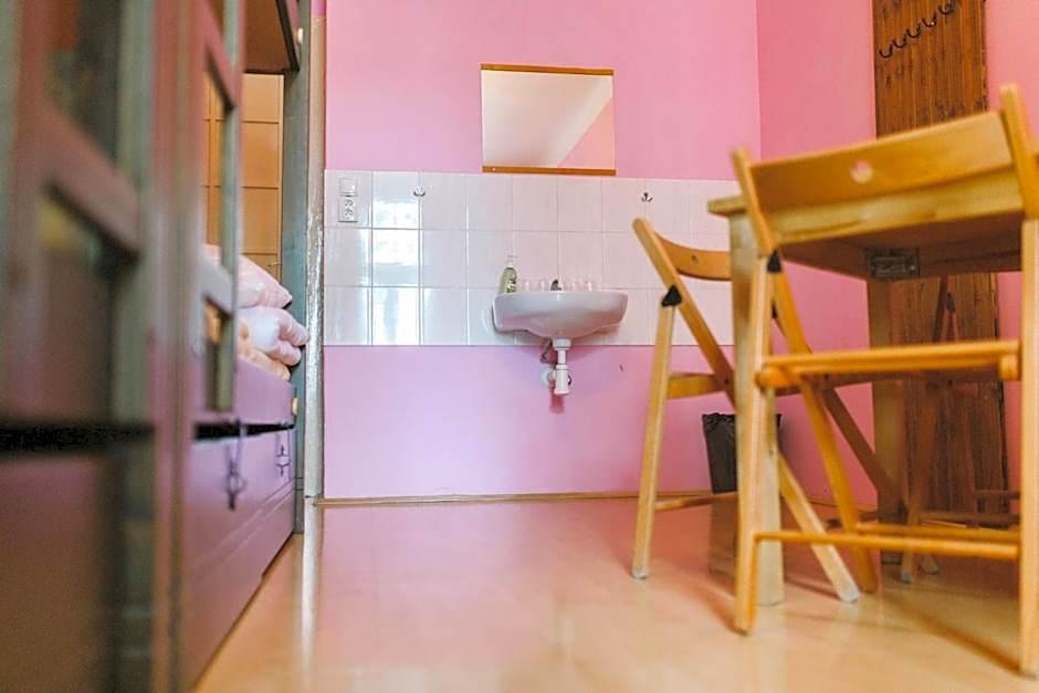 Hostel Dakura 6/40