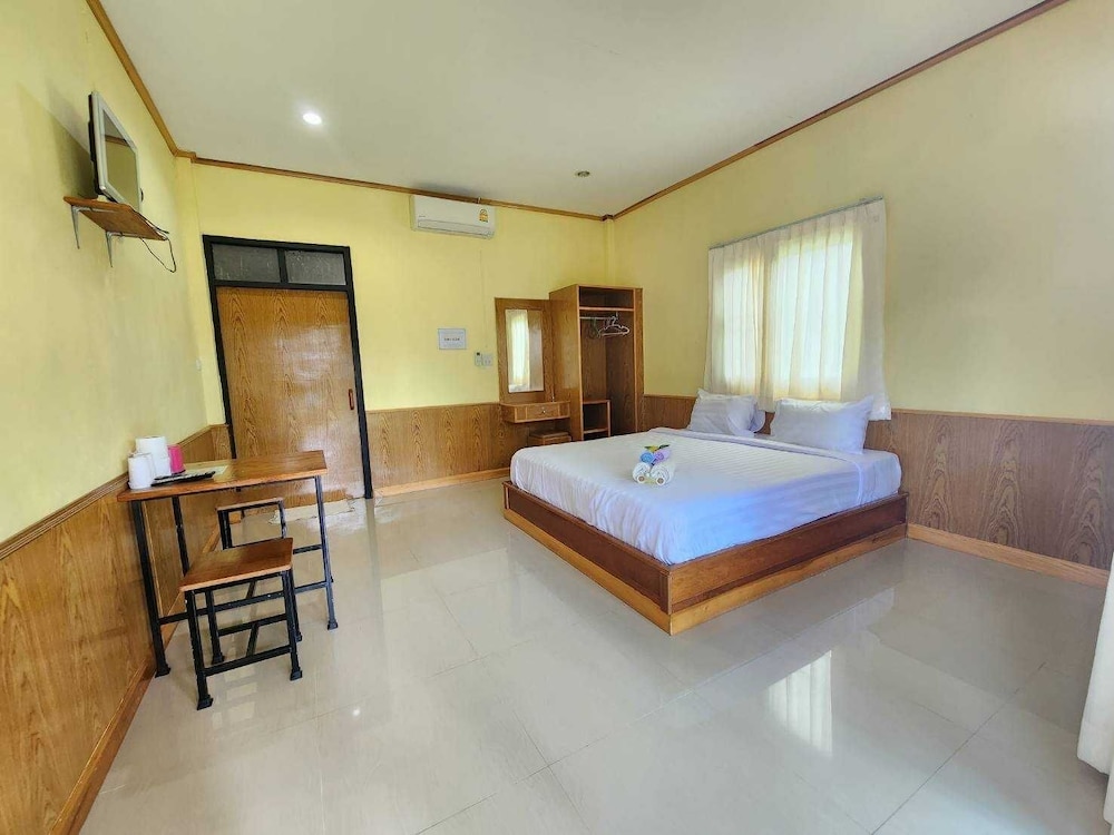 Koh Kood Far East Resort 20/50