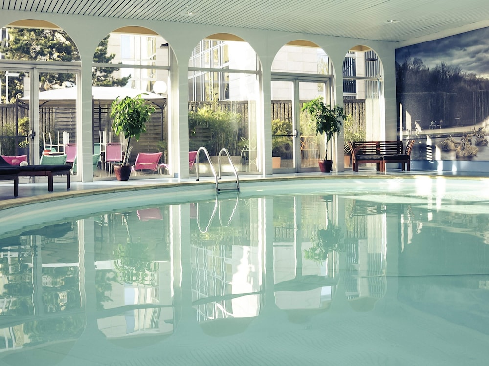 Mercure Paris Velizy 42/74