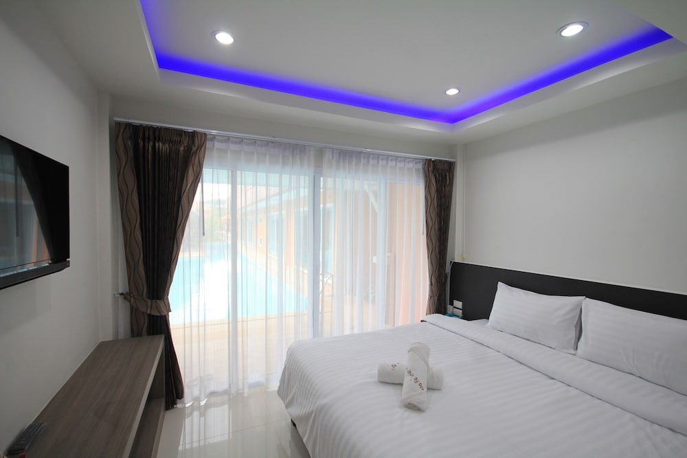 Lanta Fevrier Resort 36/59