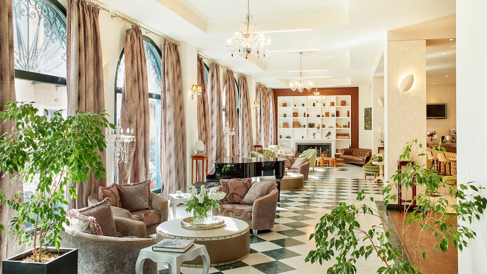 Dioni Boutique Hotel 31/45