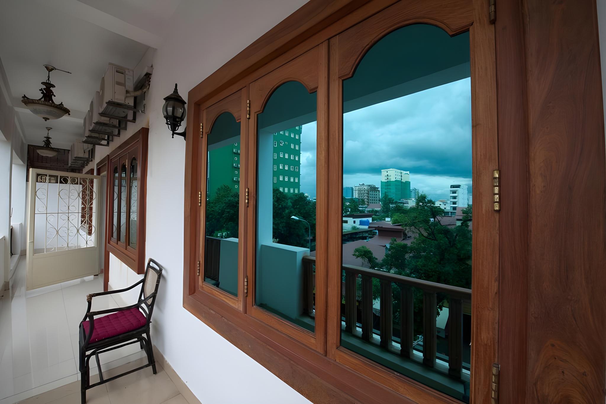 Wei Si Deng Hotel and Restaurant 10/19