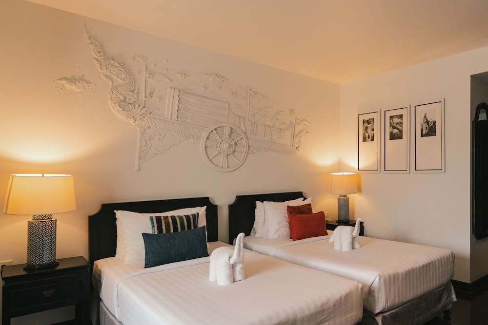 PREMIER, TWIN BEDS