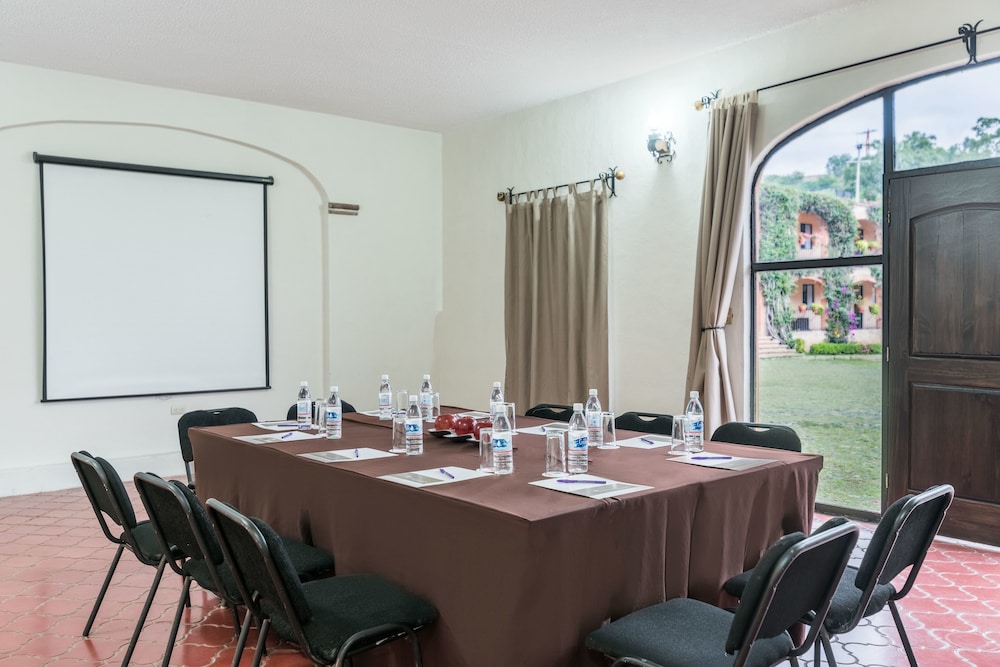 HOTEL ABADIA PLAZA 30/38