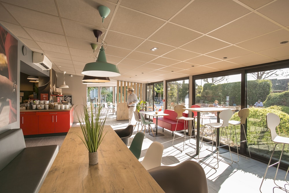 Ibis Avignon Sud 43/72