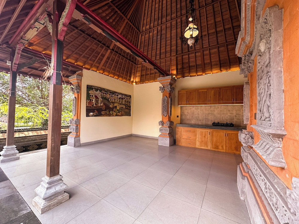Anumana De Suite 6/41