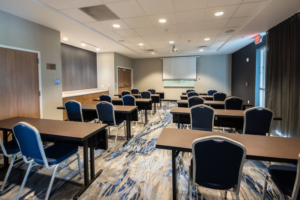 Fairfield Inn Suites By Marriott Melbourne Viera Town Center 46/51