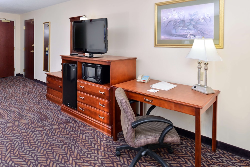 Hampton Inn Suites Dayton Vandalia 47/68