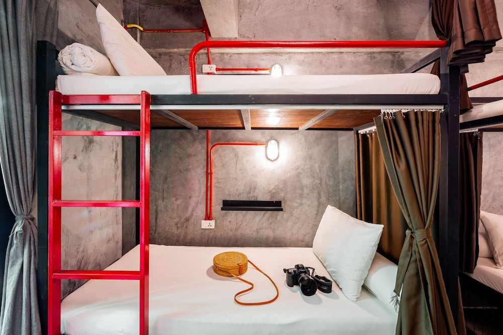 Sleeper Hostel 13/50