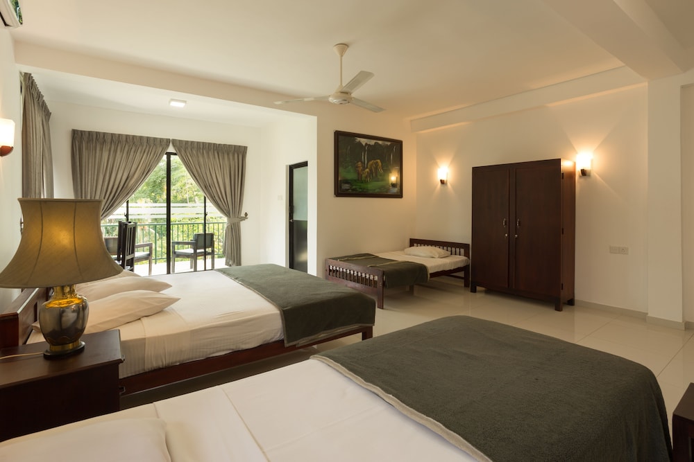 Oruthota Chalets 20/68