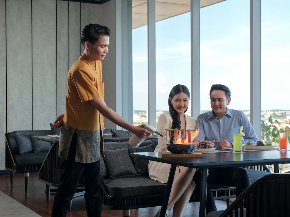 Movenpick Surabaya City 40/68