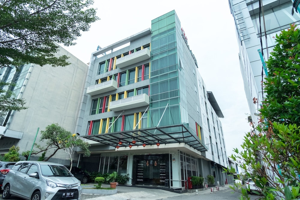 Oyo 319 Putra Mulia Hotel 3/32