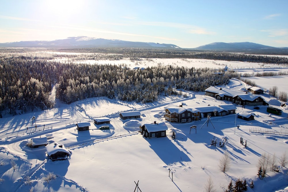 HOTELLI TAIVAANVALKEAT 44/50