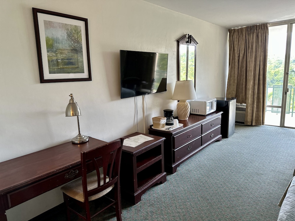 Chateaubleau Hotel 45/61