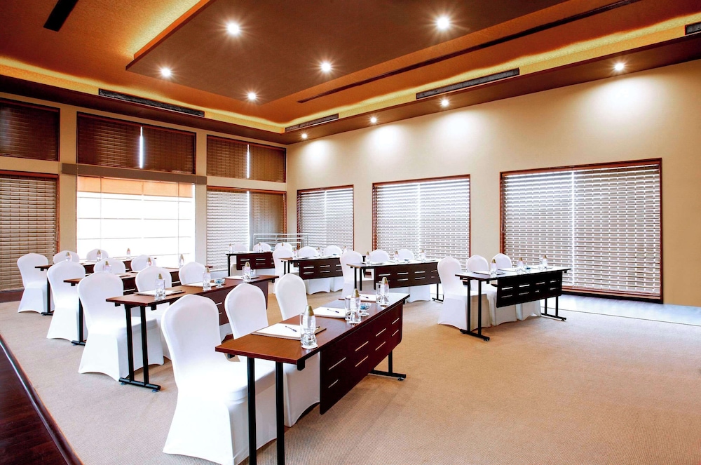 Pullman Bentota Resort & Spa 36/50