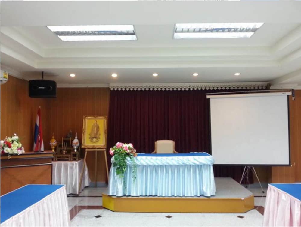 Dad D Resort by Lopburi Inn Resort 20/63