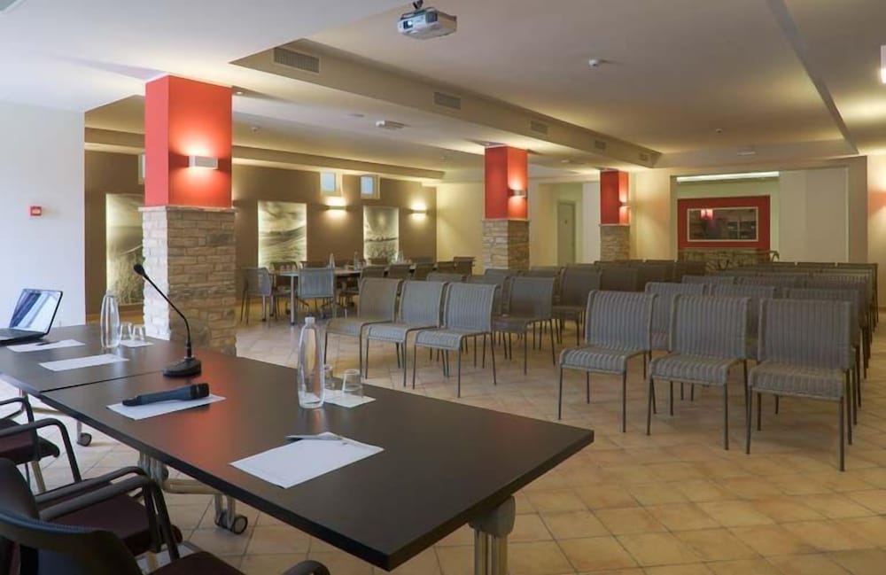 Villa Gens Camuria 29/48