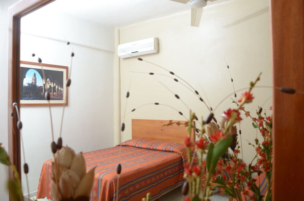 Hotel Delfines 39/65