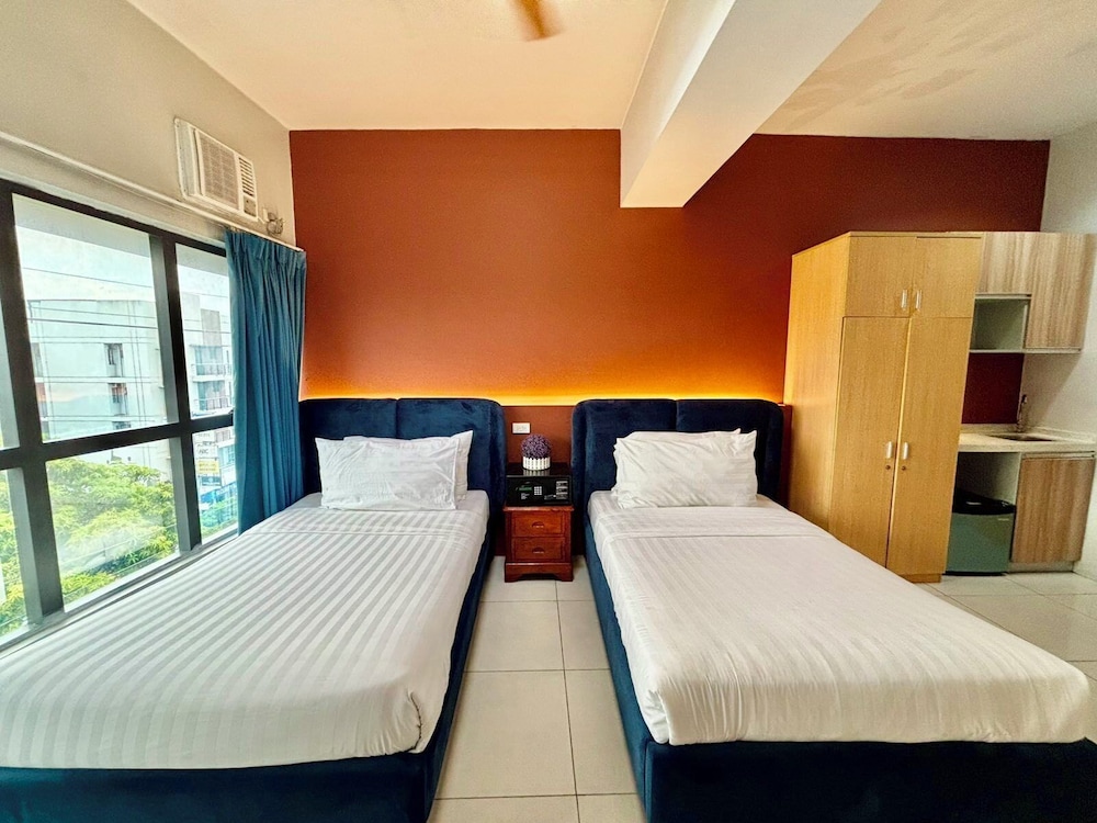 Pacific Park Hotel 18/62