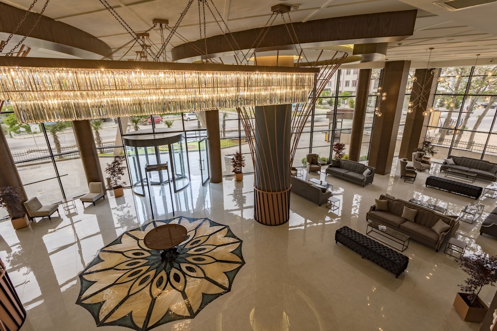 Shimall Deluxe Hotel 24/50