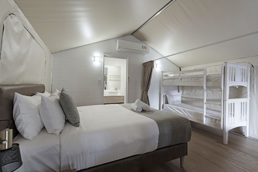 Safari, Deluxe, Tent, Double and Bunk Bed