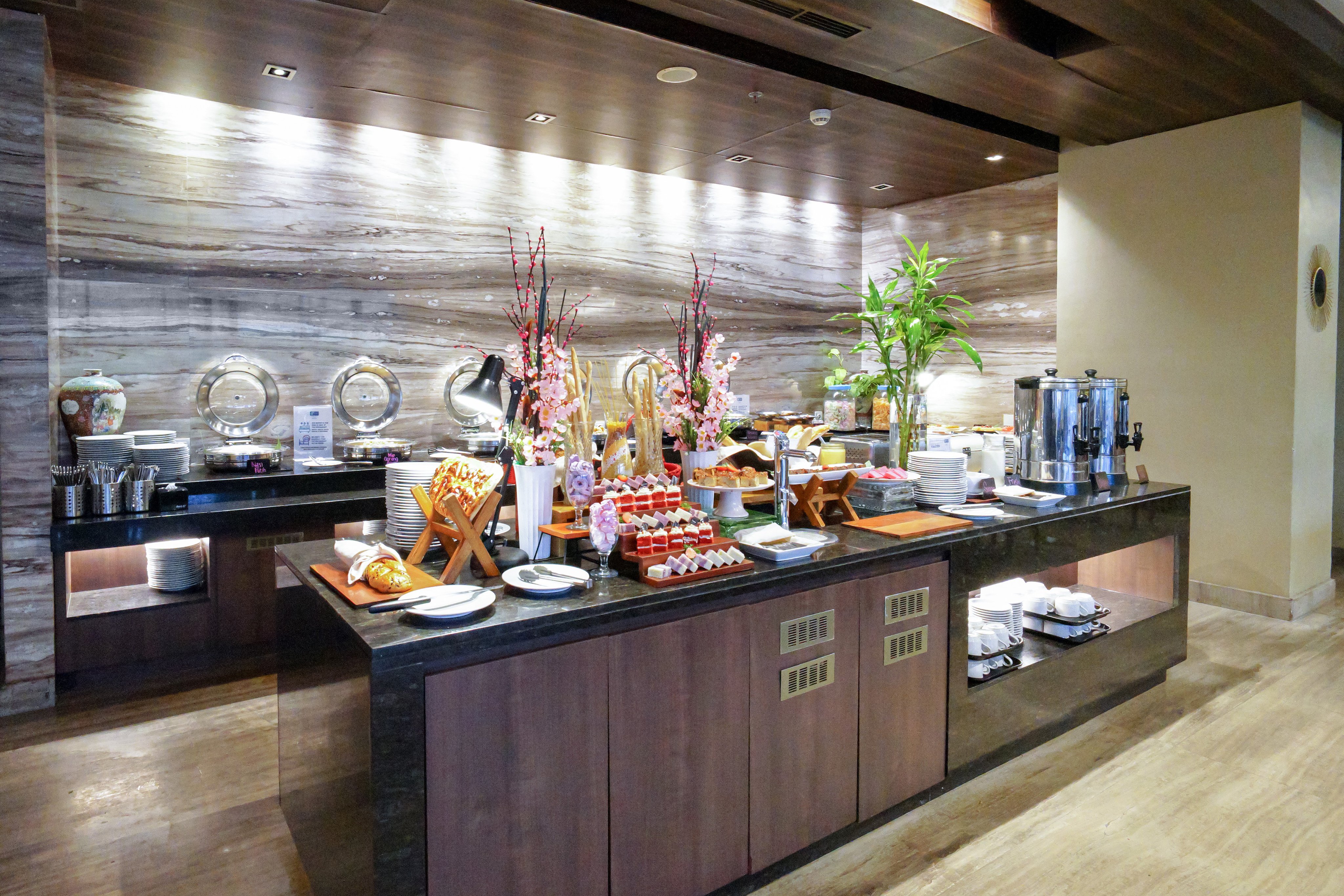 Holiday Inn Express Surabaya Centerpoint by Ihg 17/81
