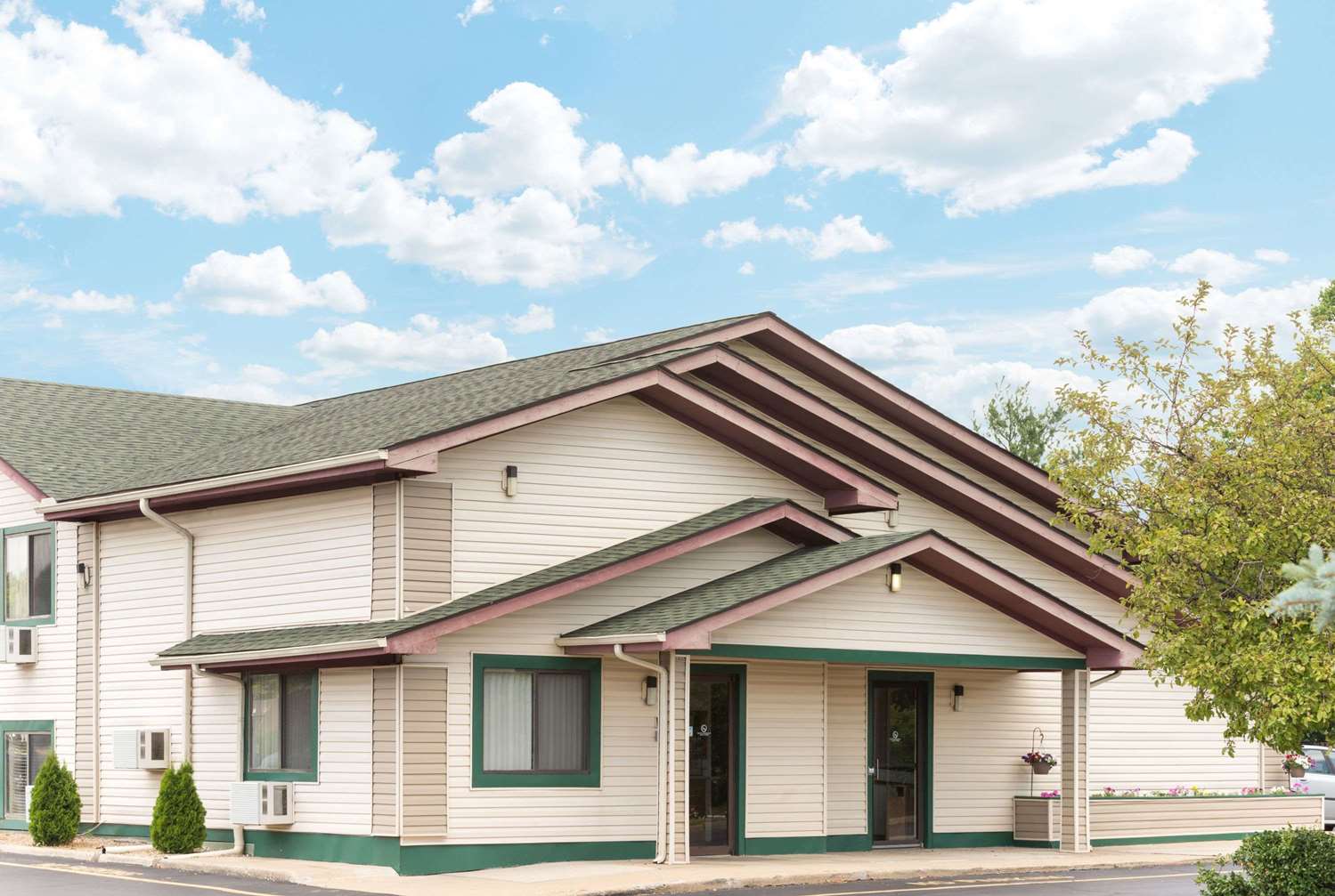 Super 8 By Wyndham Twinsburg/Cleveland Area 2/7