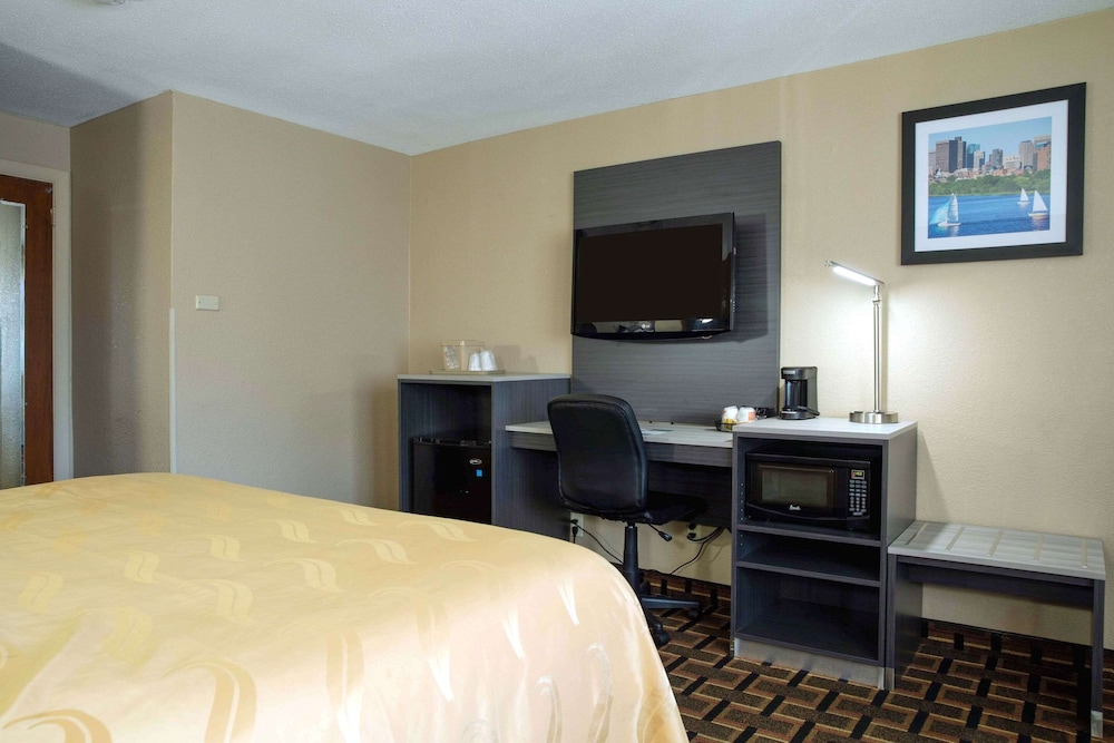 Quality Inn Raynham - Taunton 22/75