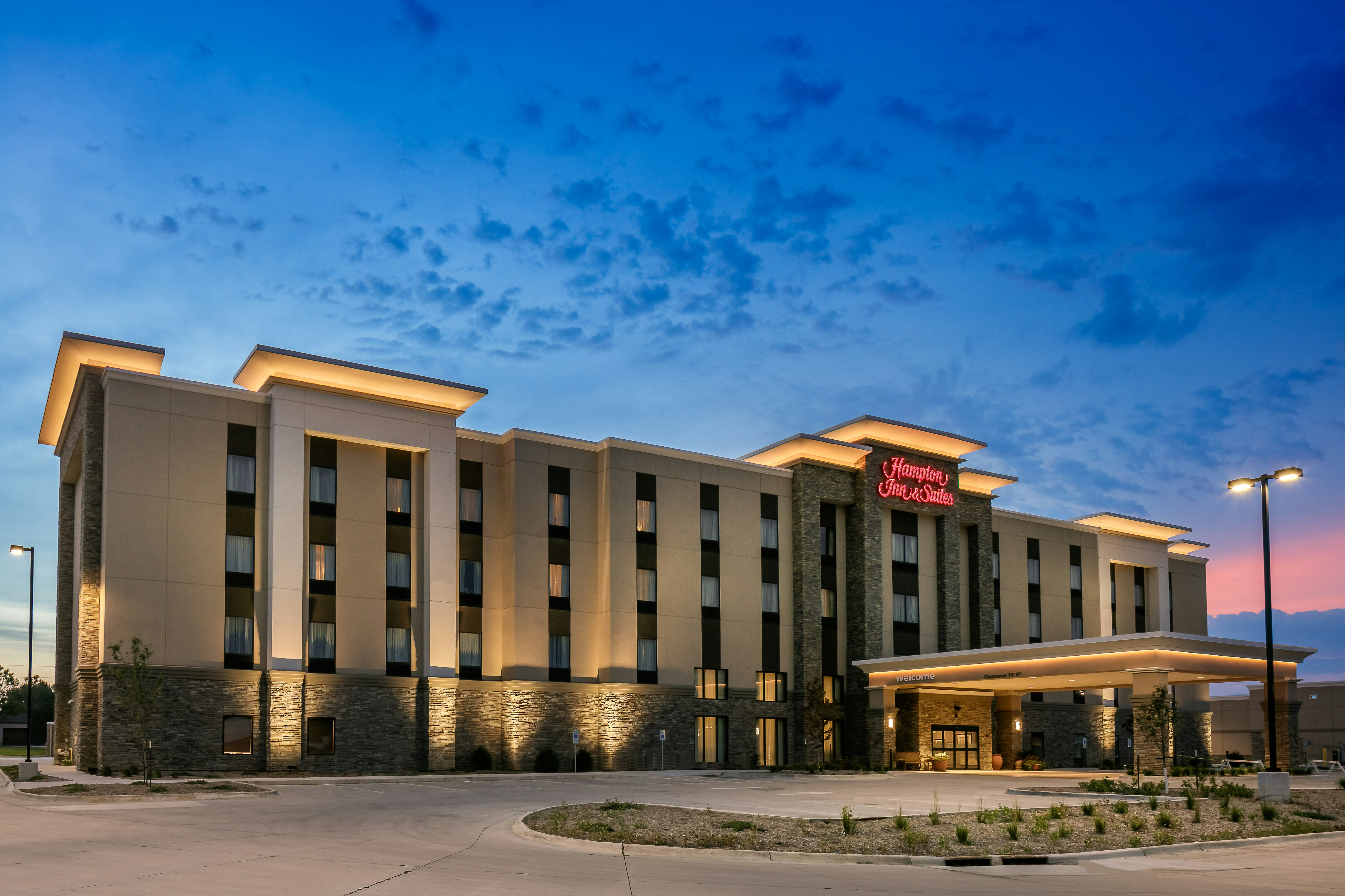 Hampton Inn & Suites Mason City 1/14