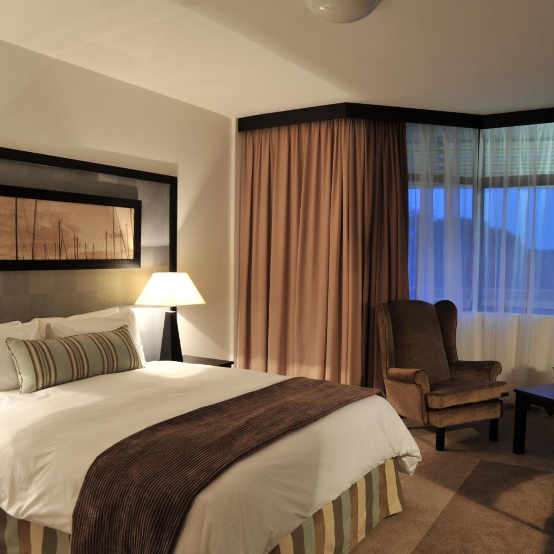 Standard, King Bed