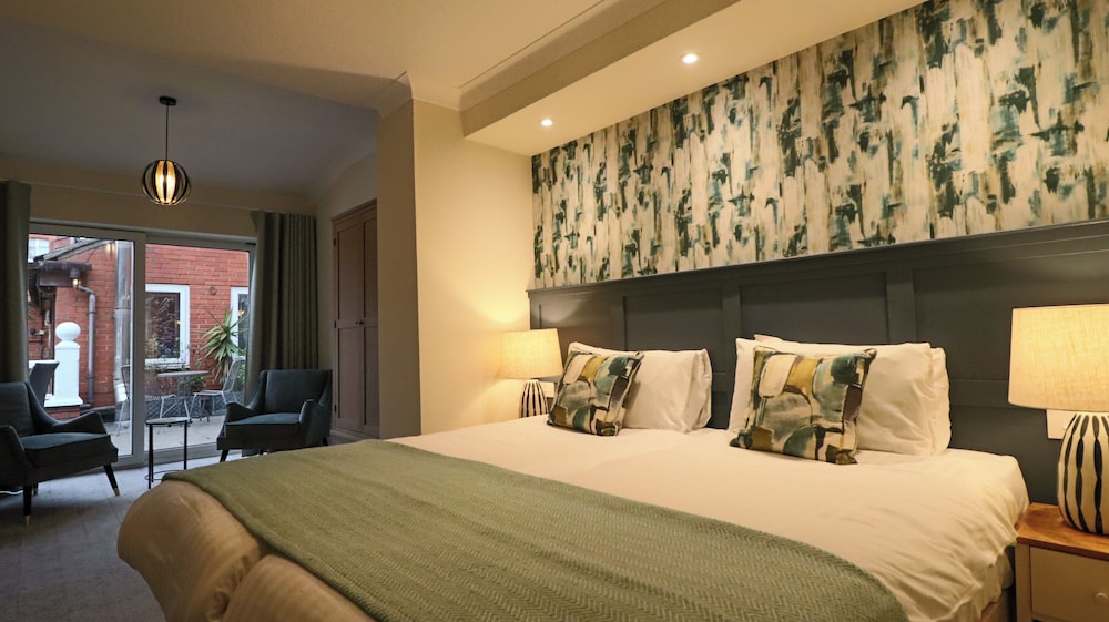 SUPERIOR, TWIN BEDS