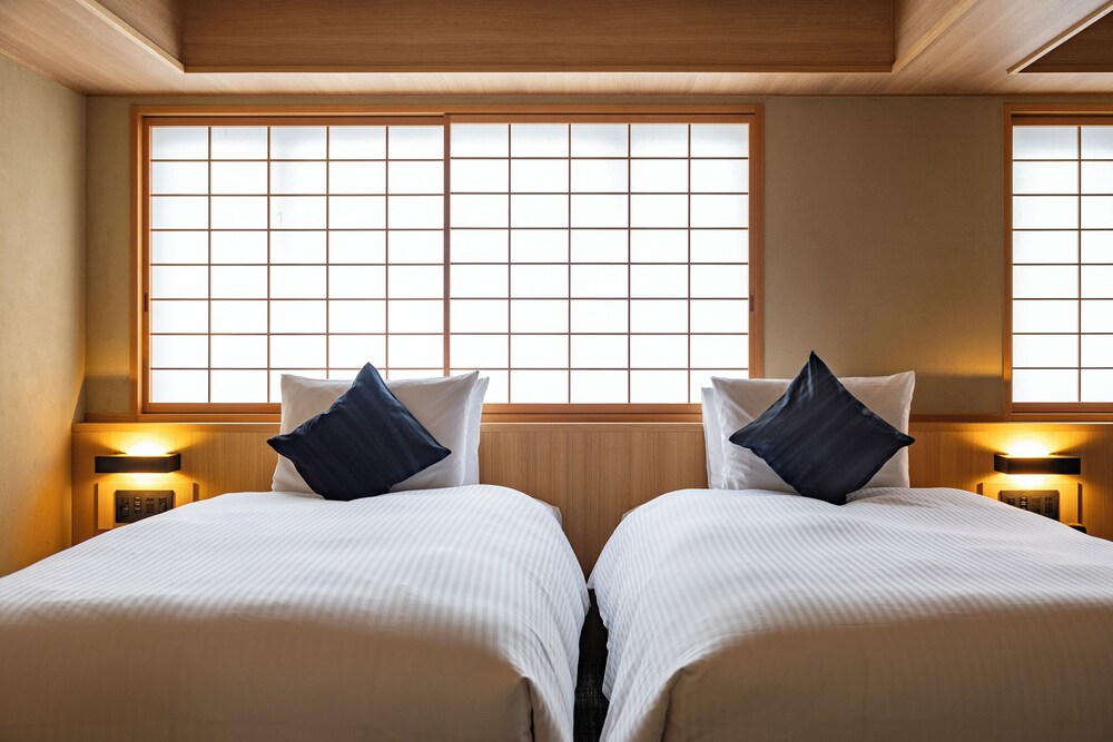 UNIVERSAL, STANDARD, TWIN BEDS