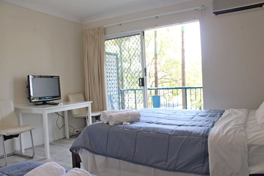 Broadwater Keys 35/72