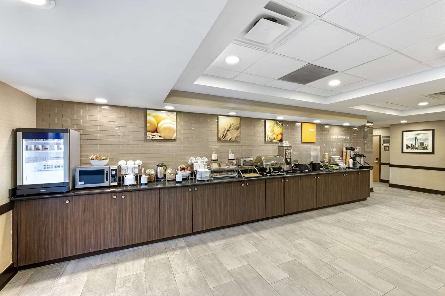 Comfort Inn & Suites Arlington Heights - Schaumburg 2/16