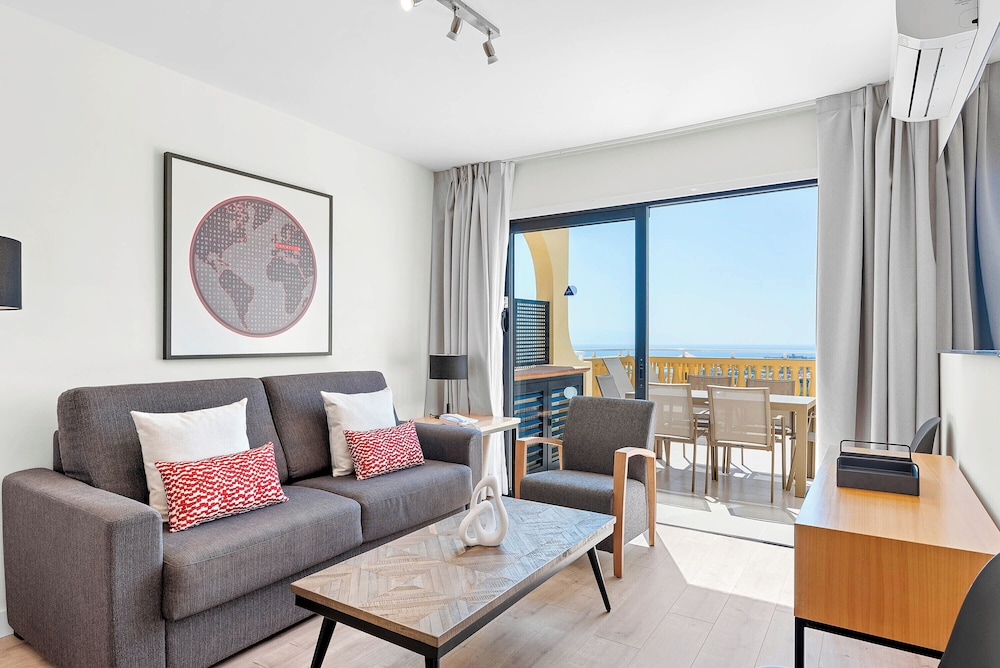 Ramada Residences by Wyndham Tenerife Costa Adeje 27/50